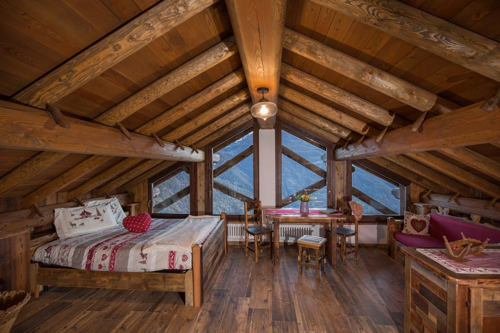 Le Petit Coeur Hotel Fontainemore Kültér fotó