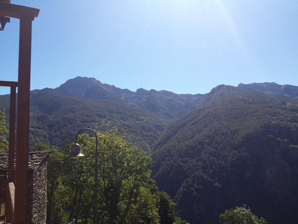 Le Petit Coeur Hotel Fontainemore Kültér fotó