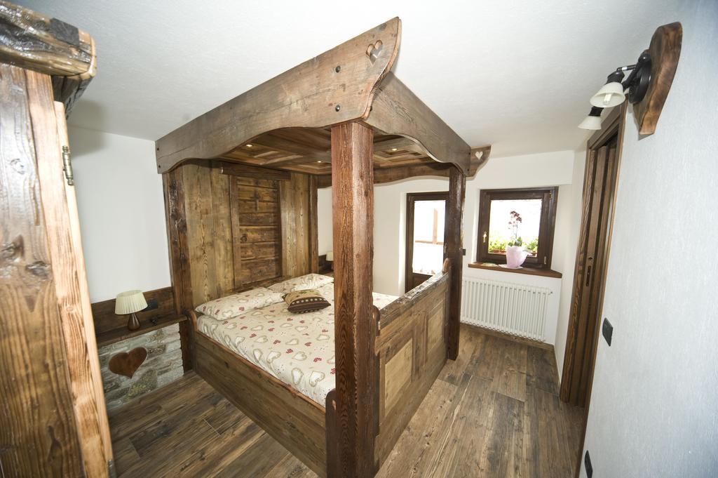 Le Petit Coeur Hotel Fontainemore Kültér fotó