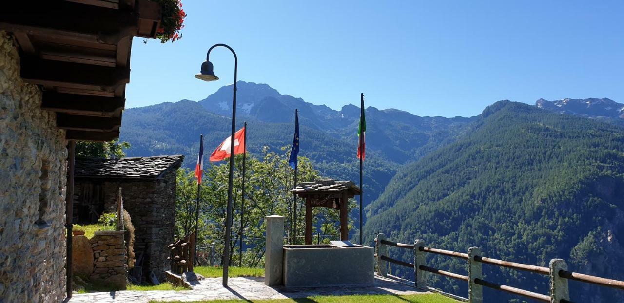 Le Petit Coeur Hotel Fontainemore Kültér fotó