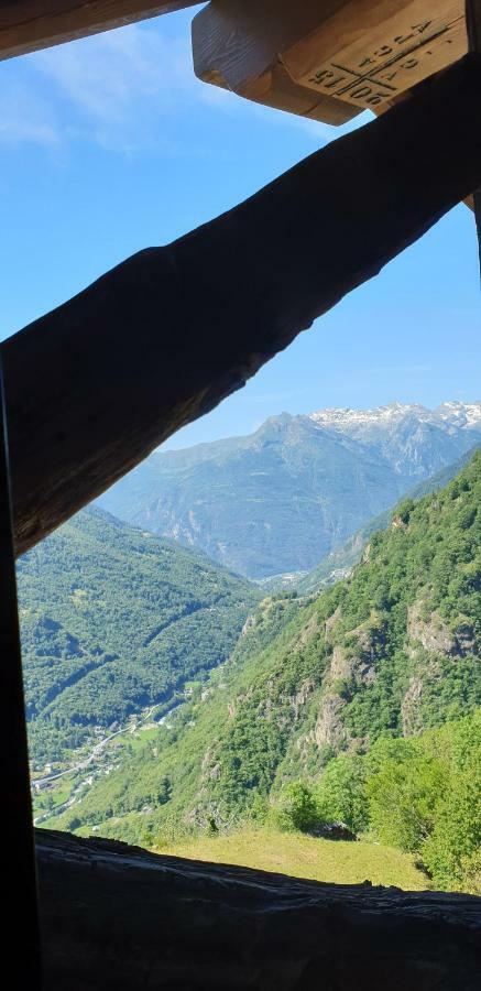 Le Petit Coeur Hotel Fontainemore Kültér fotó